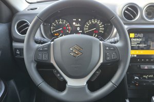 SUZUKI Vitara COMFORT/neue AUTOMATIK!/NAVI/ACC/ u.v.m.