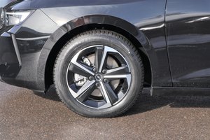 OPEL Astra Edition/Sitzheizung/Kom.-Pak/RÜ-KAM LED