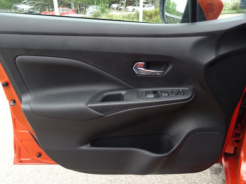 NISSAN Micra N-Way / NAVI /Rü-KAMERA/PDC/Sitzheiz./ALU