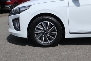 HYUNDAI IONIQ Trend-Paket Elektro Klima/Sitzhzg./BC/eFH.