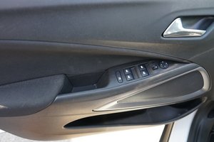 OPEL Crossland EDITION TOP / Rü-Kamera/Sitzheiz / PDC