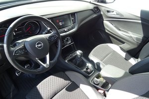 OPEL Grandland X1.2 Turbo INNOVATION Navi/PDC/Kamera