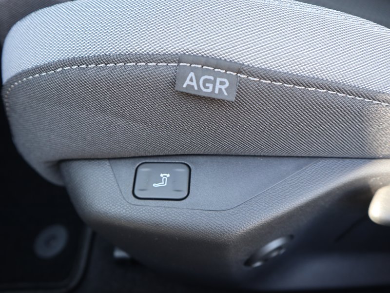 OPEL Astra Edition Navi/Lenkrad-u.Sitzhzg Keyless Go