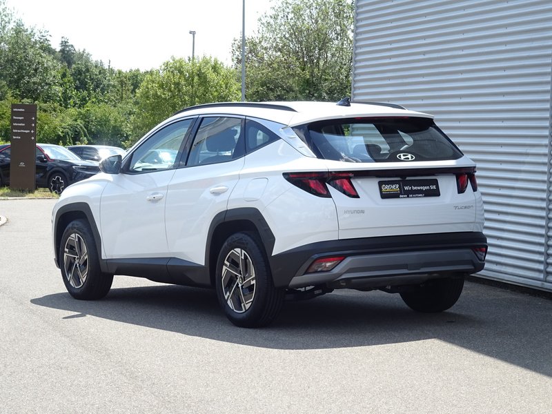 HYUNDAI Tucson Select 2WD Rückfahrkamera, Navigation