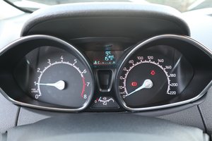 FORD Ford ECOSPORT / Trend / SITZHEIZ / KLIMA / ALU