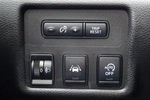 NISSAN Micra N-Way / NAVI /Rü-KAMERA/PDC/Sitzheiz./ALU