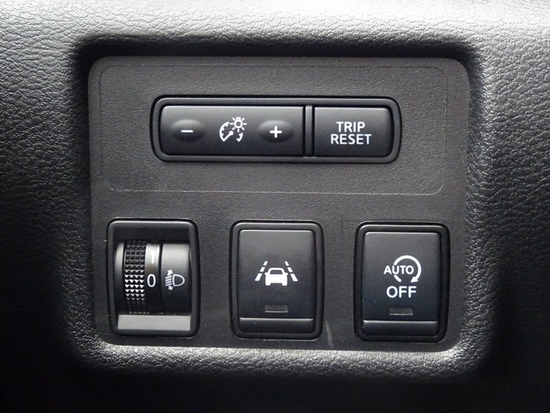 NISSAN Micra N-Way / NAVI /Rü-KAMERA/PDC/Sitzheiz./ALU
