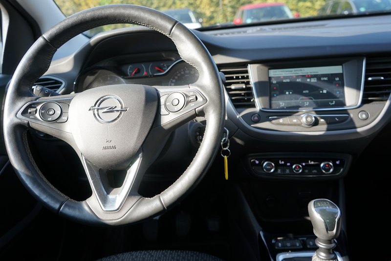 OPEL Crossland EDITION TOP / Rü-Kamera/Sitzheiz / PDC
