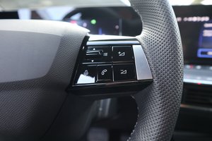 OPEL Astra Edition/Sitzheizung/Kom.-Pak/RÜ-KAM LED