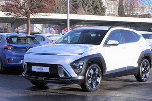 HYUNDAI KONA TREND/VOLLHYBRID/NEUPREIS  37.240,-/Extras