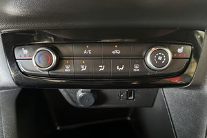 OPEL Corsa F GS LINE TOP / RÜ-KAM/SITZ+LENKRADHEIZ.