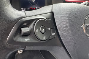 OPEL Corsa F GS Line / KLIMA / ALU / TEMPOMAT / BC