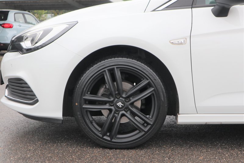 OPEL Astra AUTOMATIK/ DYNAMIK /TOP-Auss. / NAVI /ACC/