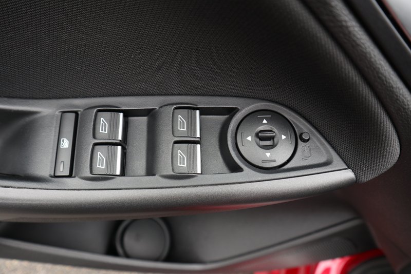 FORD Focus 1.5 EcoBoost ST-Line Navi/Klima/Sitzhzg.