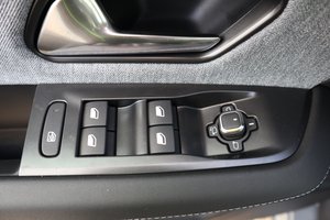 OPEL Grandland PLUGIN/KOMF+TECH-P/ALU 19/ OBC 7,4KWH
