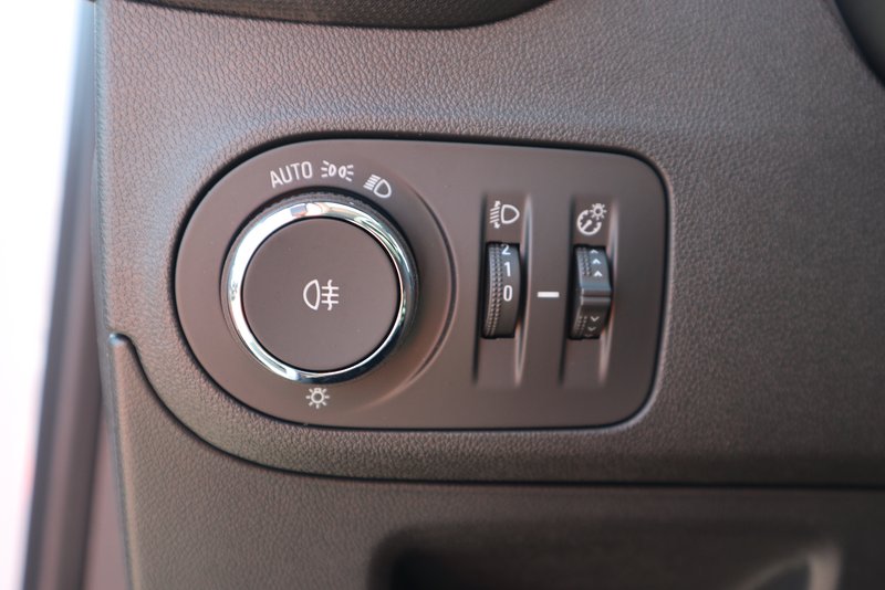 OPEL Crossland 1.2 Elegance Klima/Sitzhzg./Kamera/LM