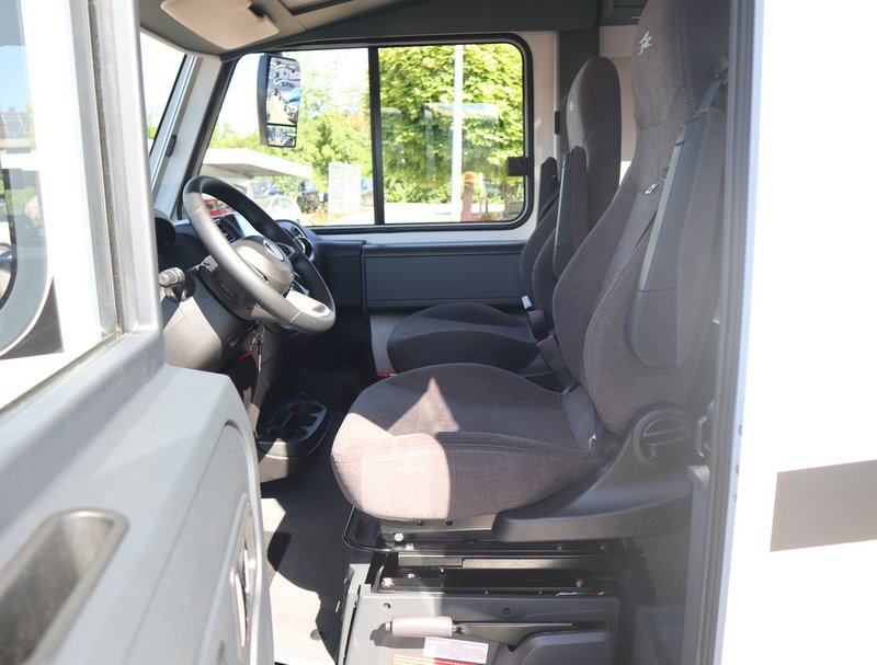 LAIKA Kosmo H1319 /PREIS KRACHER /TV-SAT-NAVI-MARKISE