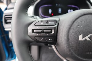 KIA Stonic TOP DEAL / NAVI / Sitzheiz. / ALU / uvm.