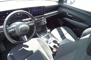 HYUNDAI Tucson Select 2WD Rückfahrkamera, Navigation