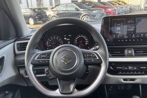 SUZUKI Swift NEUES MODELL/COMFORT/AUTOMATIK/NAVI/uvm.