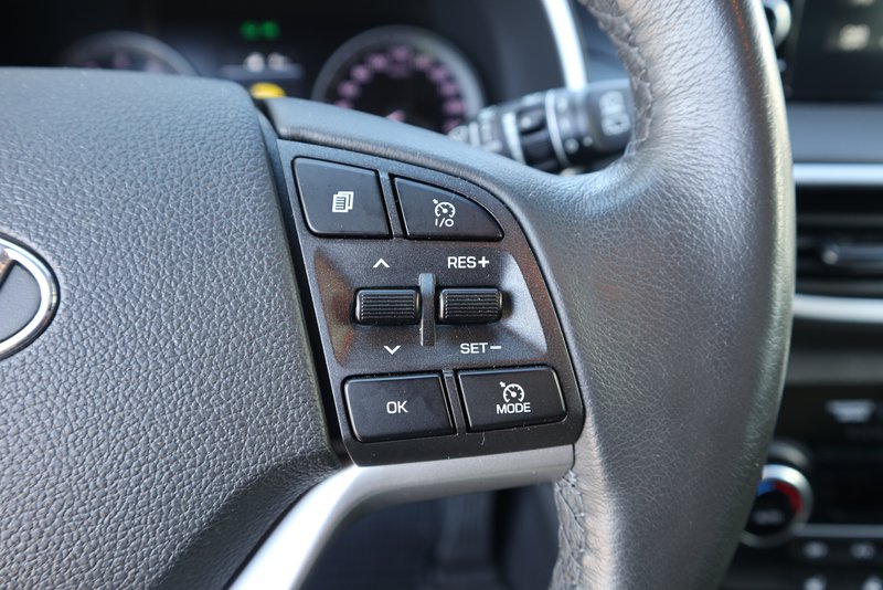 HYUNDAI Tucson 1.6 Advantage 2WD Navi/Klima/BC/eFH. NSW