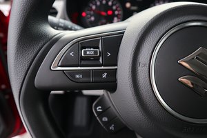 SUZUKI Swift Club /NAVI/Kamera/ACC/Klima/Metallic/uvm