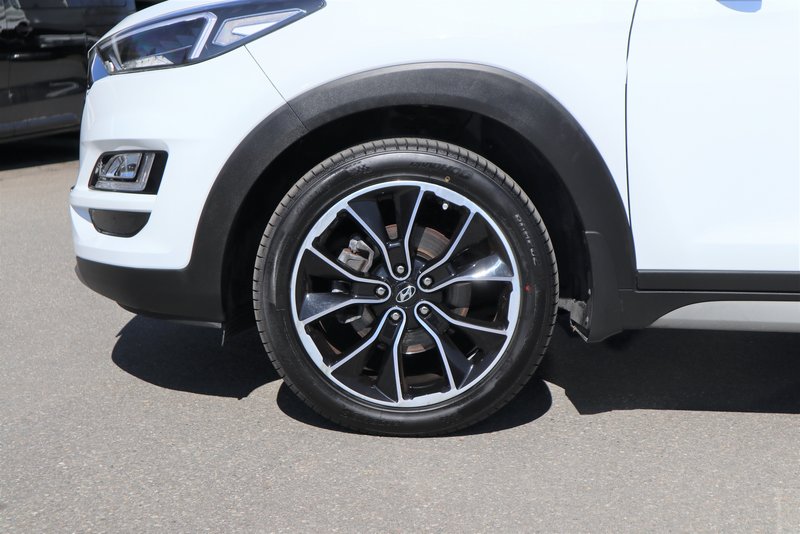 HYUNDAI Tucson 1.6 Advantage 2WD Navi/Klima/BC/eFH. NSW