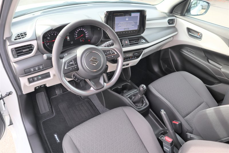 SUZUKI Swift COMFORT TOP-DEAL/2-FARBEN/NAVI/ACC/Rü-KAM