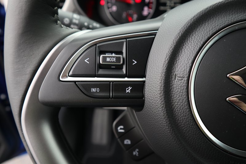 SUZUKI Swift Comfort PLUS +/BESTE AUSST./NAVI/ACC/uvm.