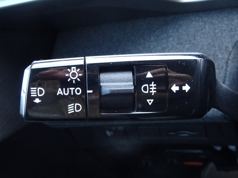 OPEL Grandland Edition Hybrid Komf.Paket/AHK Navi/LED