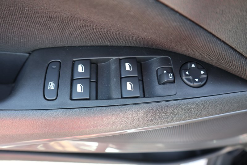 OPEL Crossland 1.2 Elegance Klima/Sitzhzg./Kamera/LM