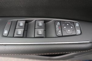 RENAULT Talisman 1.8 TCe 225 Business Edition Pano/PDC