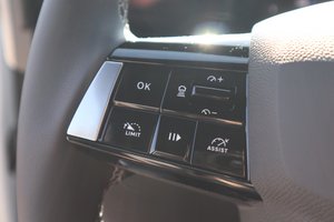 OPEL Astra Edition Navi/Lenkrad-u.Sitzhzg Keyless Go