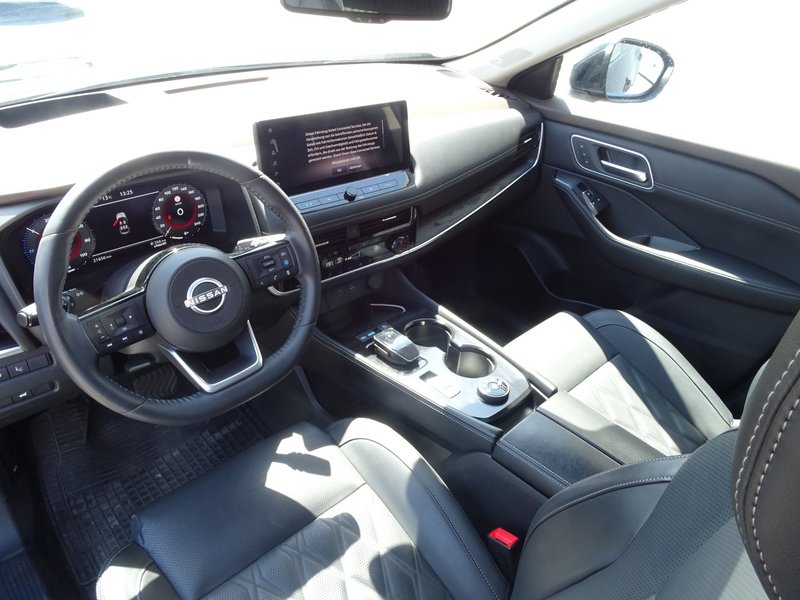 NISSAN Tekna + e-POWER e-4ORCE 213PS Kamera