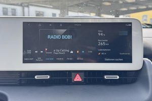 HYUNDAI IONIQ 5 / wenig km! / DYNAMIQ-Pak / Met / 800V