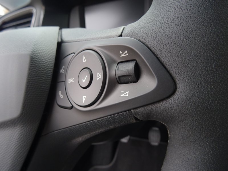 OPEL Corsa Edition Klima/LED/SH/Allwetterreifen BC