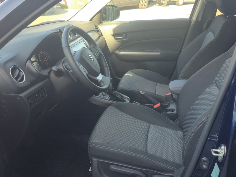 SUZUKI Vitara COMFORT/neue AUTOMATIK!/NAVI/ACC/ u.v.m.