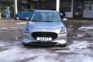 SUZUKI Swift COMFORT TOP-DEAL/NAVI/ACC/Rü-KAM/MET/uvm.