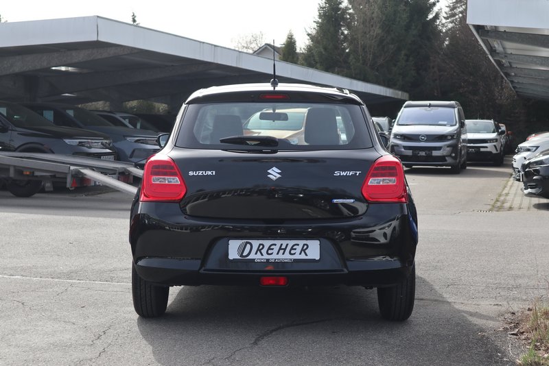 SUZUKI Swift CLUB HYBRID / 1 Hand / sparsam / wenig km