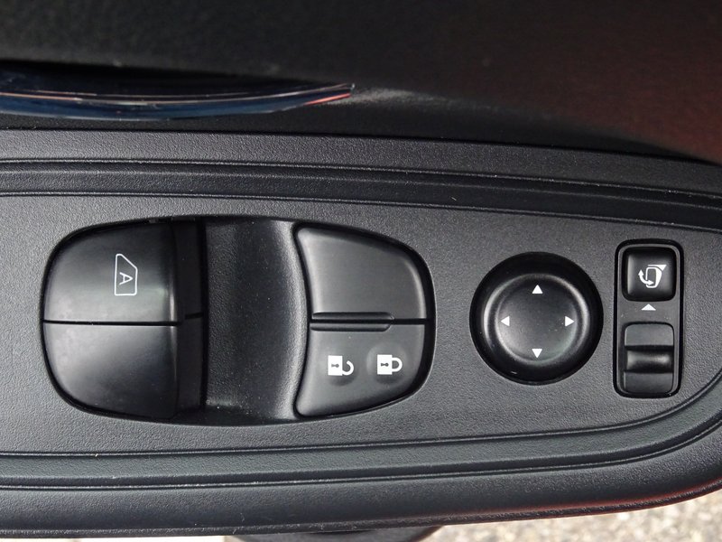 NISSAN Micra N-Way / NAVI /Rü-KAMERA/PDC/Sitzheiz./ALU