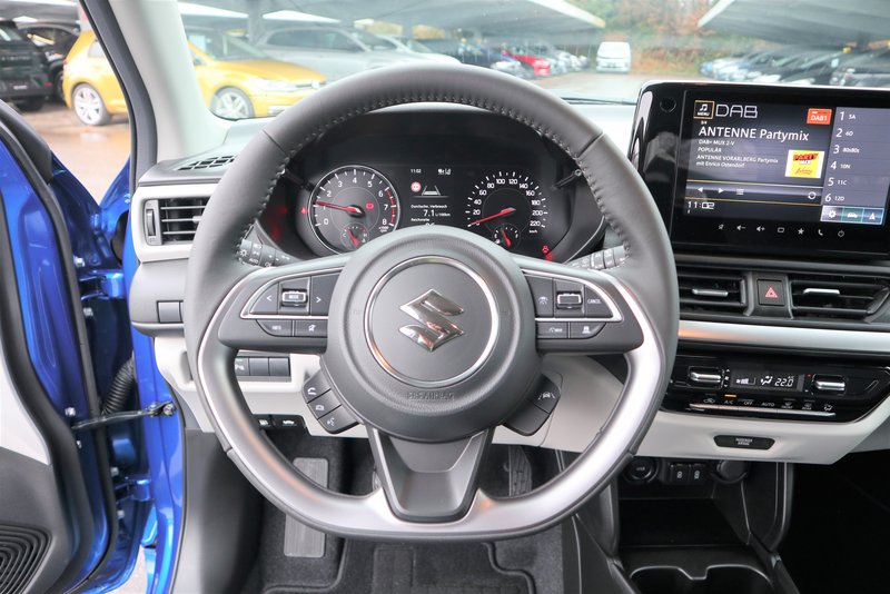 SUZUKI Swift Comfort PLUS +/BESTE AUSST./NAVI/ACC/uvm.