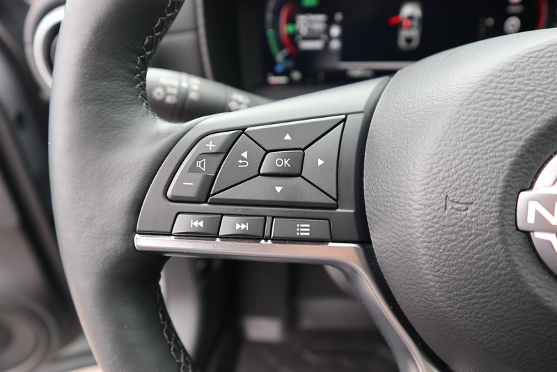 NISSAN Juke VOLLHYBRID 1,6i/ N-Connecta !!! / AUTOMATIK