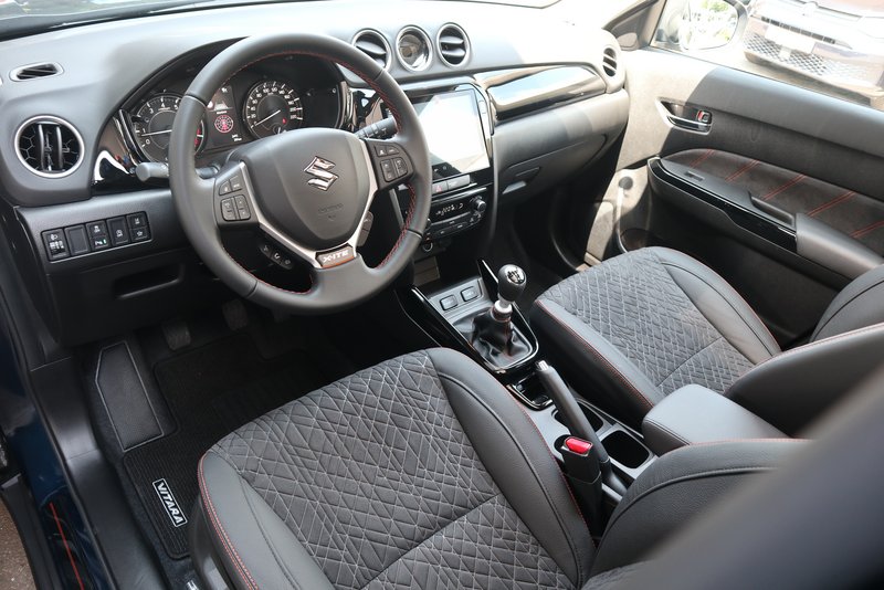 SUZUKI Vitara X-ITE COMFORT + PLUS/ 2WD / SONDERMODELL