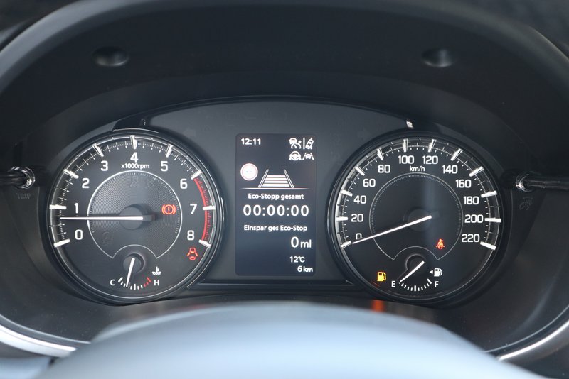 SUZUKI Vitara 2WD/ TOP DEAL /NAVI/ALU/SITZHEIZ/MET/uvm.