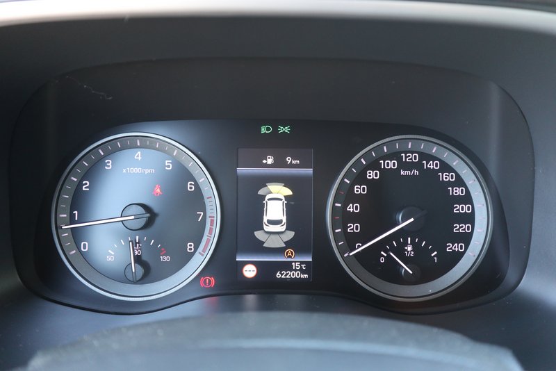 HYUNDAI Tucson 1.6 Advantage 2WD Navi/Klima/BC/eFH. NSW