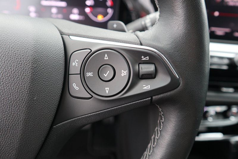 OPEL Grandland 1.2 Turbo Ultimate Navi/Klima/Sitzhzg.