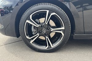 OPEL Corsa F GS LINE TOP / RÜ-KAM/SITZ+LENKRADHEIZ.