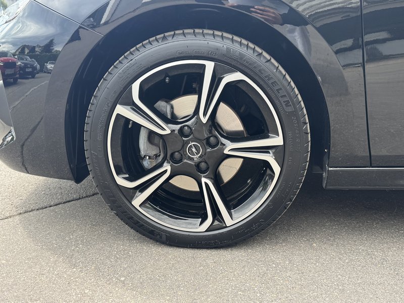 OPEL Corsa F GS LINE TOP / RÜ-KAM/SITZ+LENKRADHEIZ.