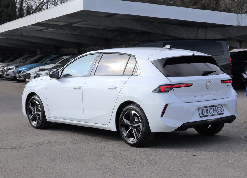 OPEL Astra Edition/Sitzheizung/Kom.-Pak/RÜ-KAM LED/BC