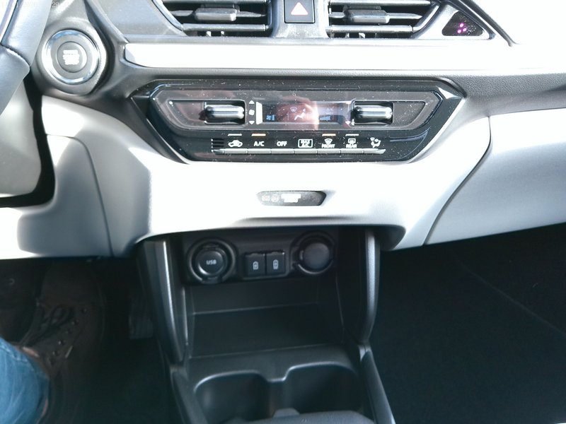 SUZUKI Swift COMFORT TOP-DEAL/NAVI/ACC/Rü-KAM/MET/uvm.